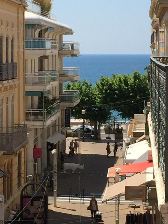 F2 Balcon A 1Minute De La Plage Saint-Raphaël Zimmer foto